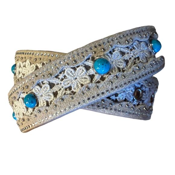 Shyanne Ivory Suede White Lace and Turquoise Western Belt (No Buckle) Small - Picture 1 of 7